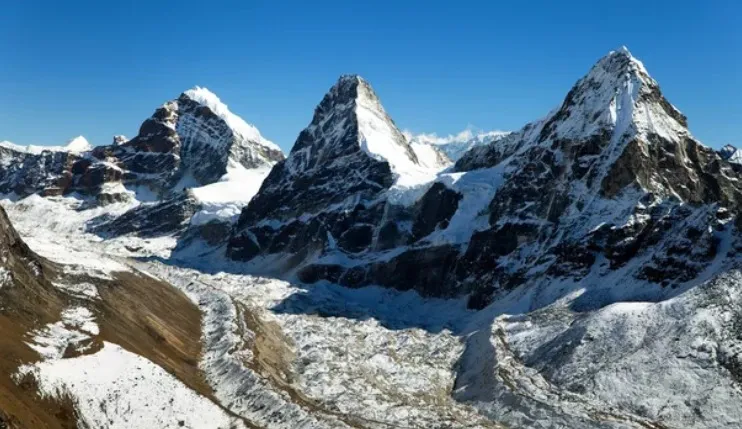 Everest Base Camp Trek in January