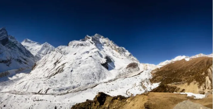 Manaslu Circuit Trek in January
