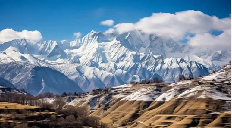 Annapurna Circuit Trek in April