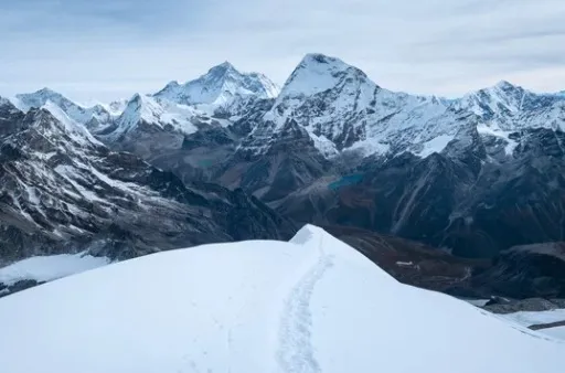 Mera Peak Climbing In April