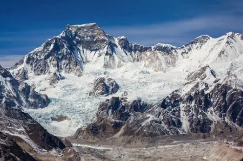 Lobuche Peak Climbing in April