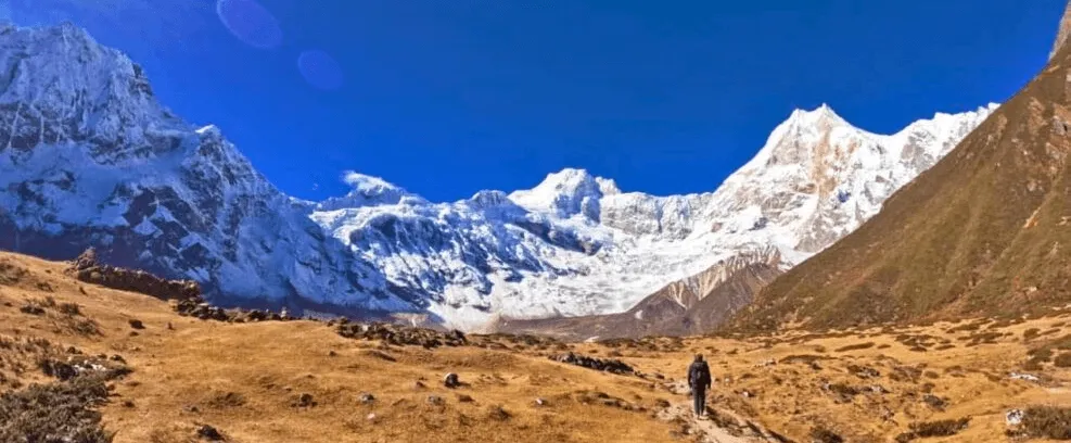 Manaslu Tsum Valley Trek 20 Days