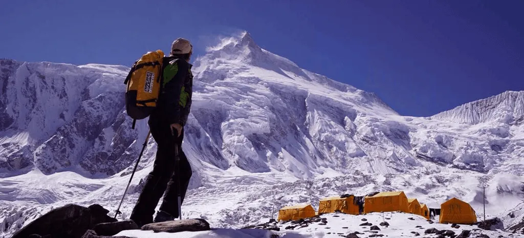 Manaslu Circuit Trek 11 Days