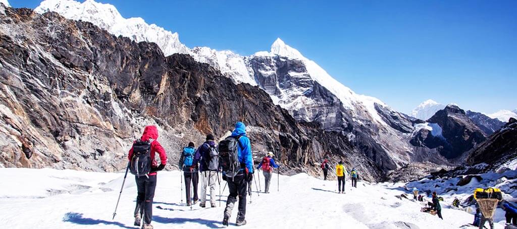 Everest Three High pass Trek 21 Days